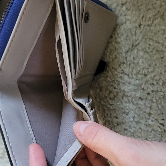 Reed Wallet / Wristlet - Picture 6 of 6